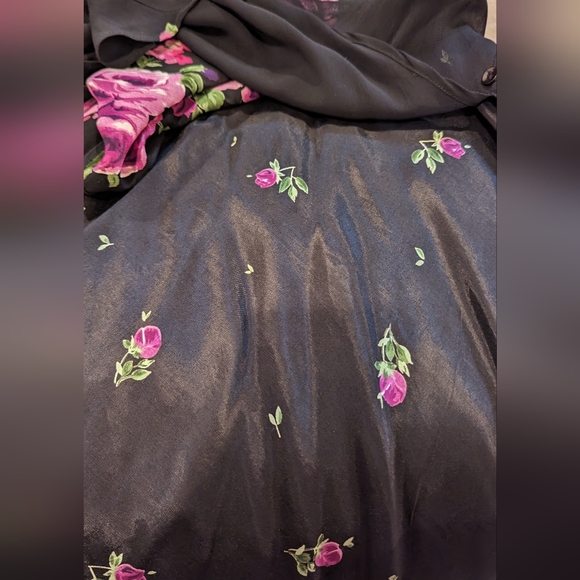 Dressy flowered long dress Size medium - Picture 4 of 4